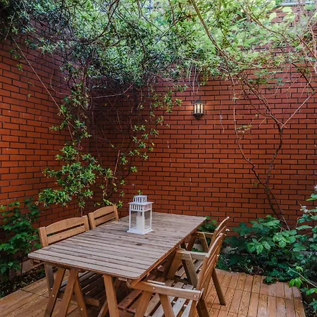 Detached Triplex With Garden Terrace Istanbul