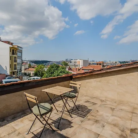 Detached Triplex With Garden Terrace