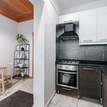 Villa Detached Triplex With Garden Terrace